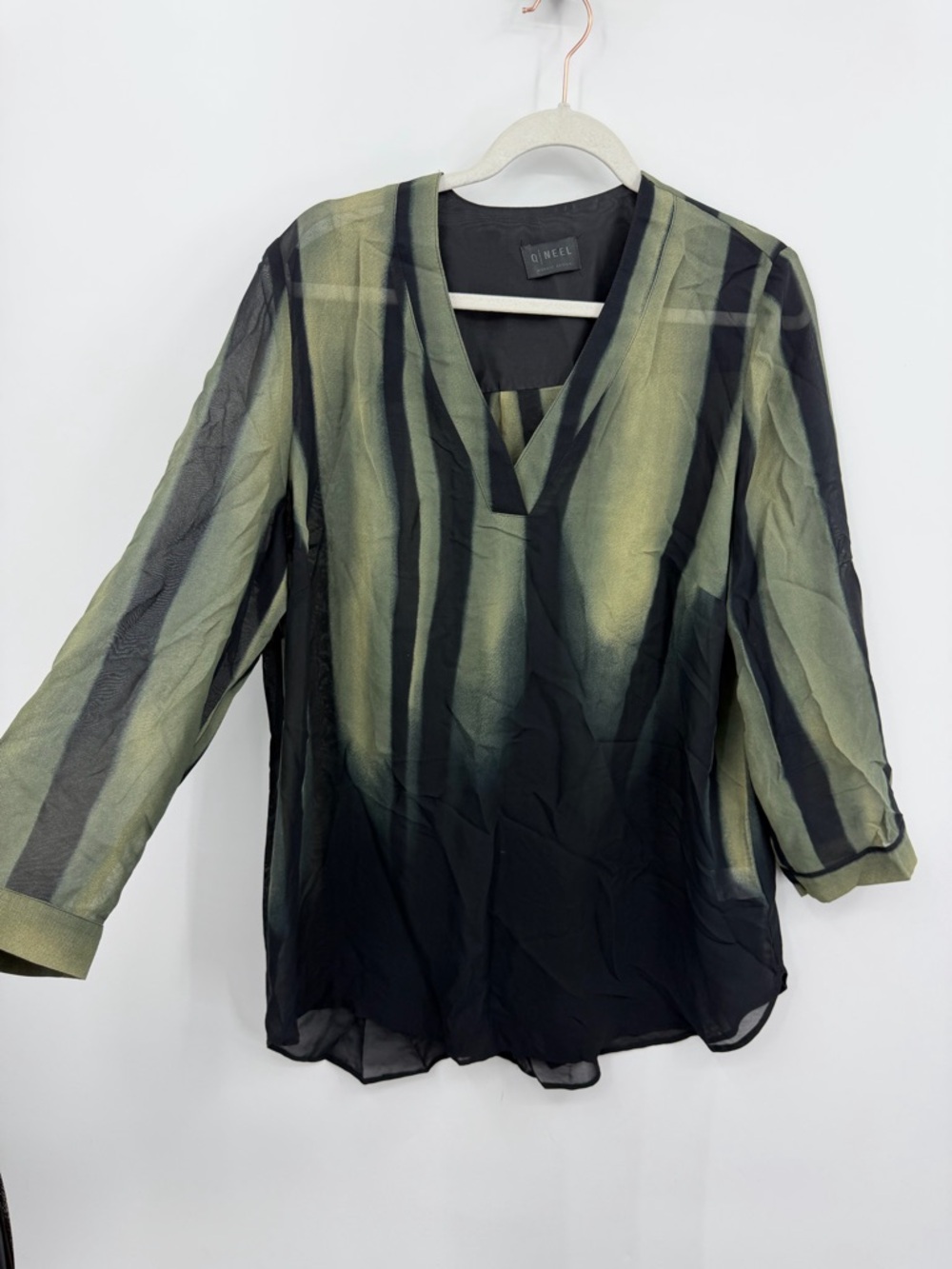 Q‎ Neel Nordic design green black Tunic Top V-Neck Shirt 14